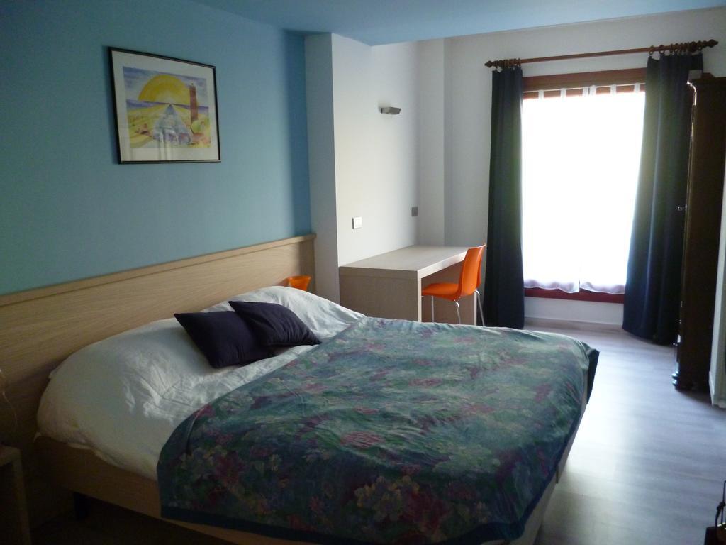 Chambres D'Hotes Nuits De Reve Roisan Szoba fotó