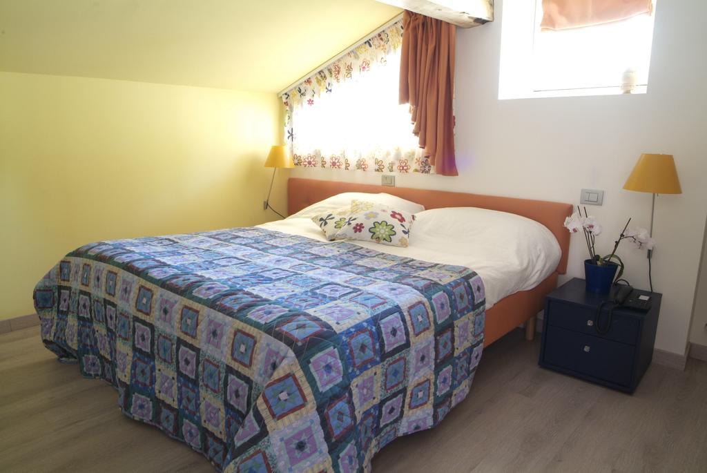 Chambres D'Hotes Nuits De Reve Roisan Kültér fotó